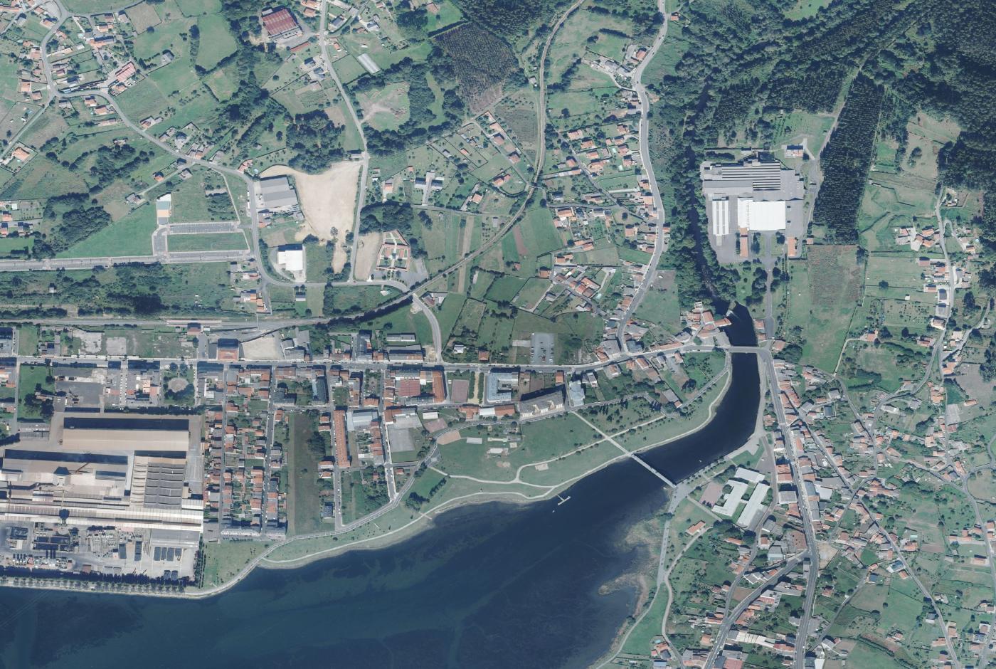 Ортофото PNOA: Xuvia, ría de Ferrol и промышленное окружение